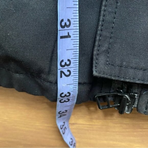 Aritzia TNA The Bancroft Black Down Filled‎ Slim Fit Parka Women's Size XS - Picture 8 of 16